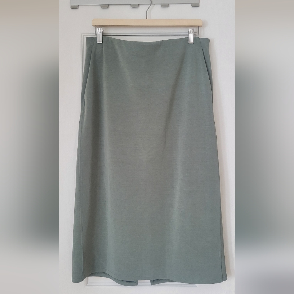 Lululemon Softstreme High-Rise Midi Skirt